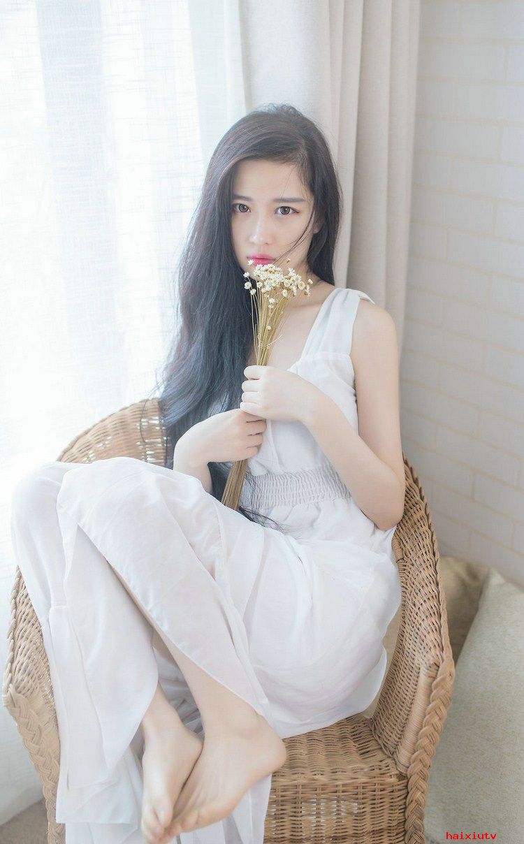 美女主播长腿性感热舞