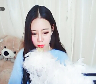 嗨秀秀场直播间 美女主播要抱你大腿1