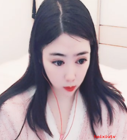 直播美女秀 性感御姐九头身比例完美